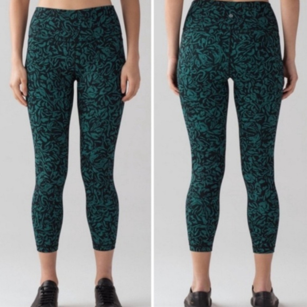 Lululemon Wunder Under Leggings Hi Rise 7/8 Tight Size 4 Green Print